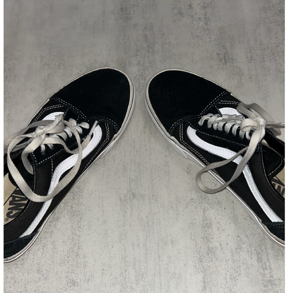Old Skool Vans Black and White - Picture 8 of 9